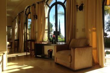 پانسیون The Villa Sophia Guest House