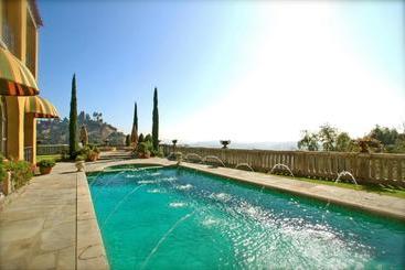 پانسیون The Villa Sophia Guest House