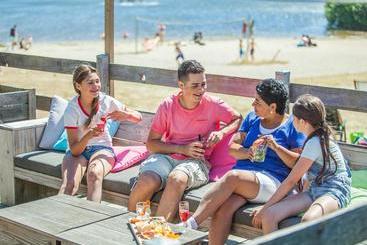 استراحتگاه Landal Domein De Schatberg