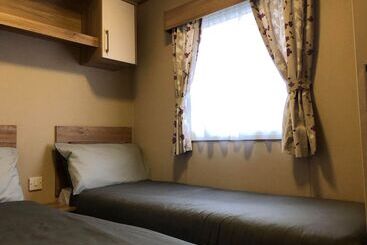 אתר נופש Towervans Caravan Park