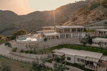 هتل Agriturismo Podere Pansera