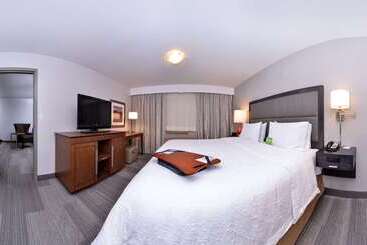 בית מלון כפרי Hampton Inn & Suites By Hilton Calgary  University Northwest
