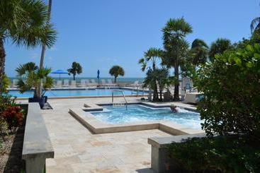 فندق 1800 Atlantic Suites