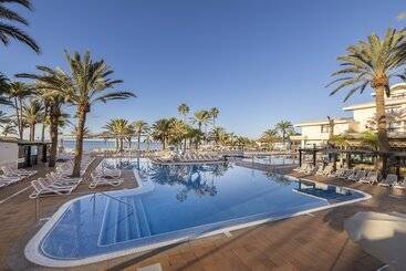 آپارتمان Grupotel Tres Vidas