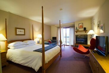 هتل Mountain Road Resort At Stowe