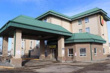 مُتل Super 8 By Wyndham Edmonton International Airport