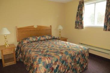 مُتل Super 8 Penticton BC