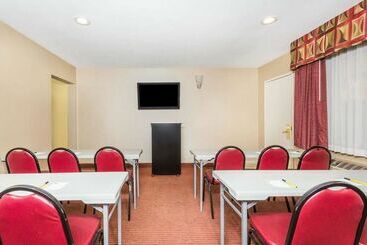 Motel Super 8 By Wyndham Phoenix Downtown