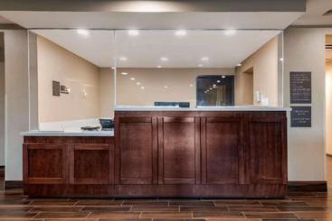 هتل Comfort Suites Daytona Beach Speedway