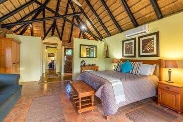 ホテル Iketla Lodge