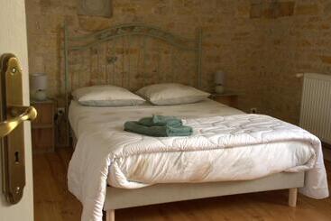 ベッドアンドブレックファースト Le Tamaris Chambres D'hôtes