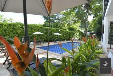 호텔 Yuluka Hostel