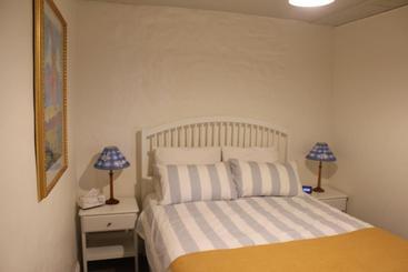 تختخواب و صبحانه Victoria Cottage