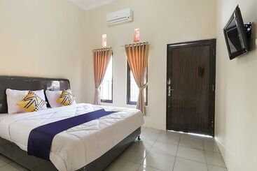 هتل Spot On 3859 Sweet Candy 2