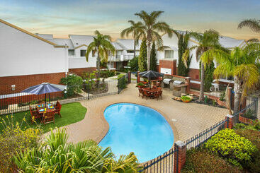هتل Comfort Apartments South Perth