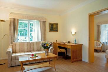 Hotel Romantik  Bayrisches Haus Potsdam
