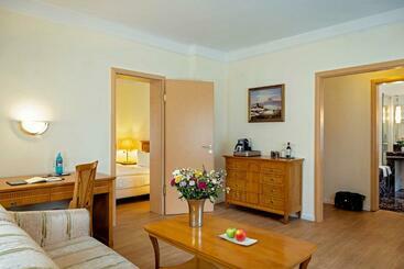 Hotel Romantik  Bayrisches Haus Potsdam