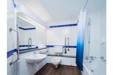 هتل Travelodge Cambridge Central