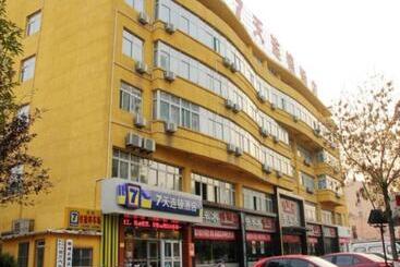 בית מלון כפרי 7 Days Inn Liaocheng Railway Station Dongchang Lake