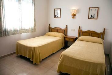 Apartamentos Leo