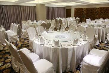 هتل Ramada Plaza Guiyang