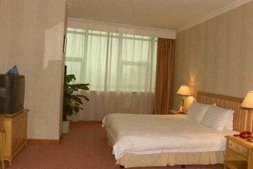 هتل Ramada Shanghai Zhabei