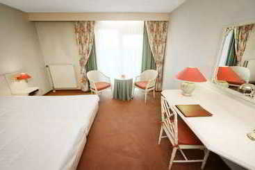 בית מלון כפרי AC Holten