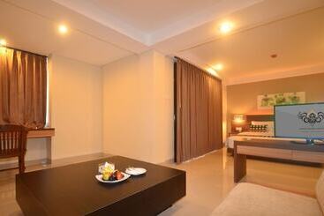 ホテル Grand Barong Resort