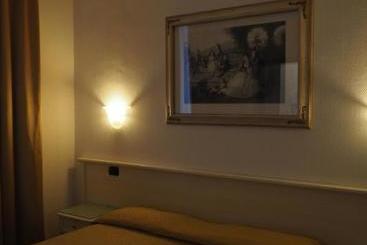 هتل Villa Adele
