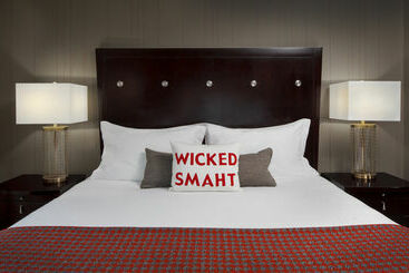 Pennyweight Hotel Boston, Curio Collection By Hilton