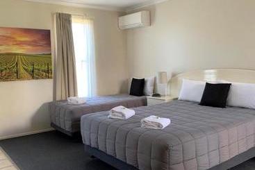 هتل Biloela Palms Motor Inn