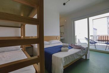 تختخواب و صبحانه Senia_rooms_design