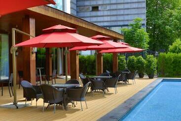 هتل Beijing Continental Grand