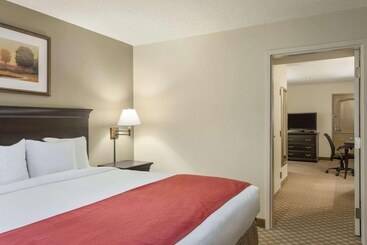 هتل Country Inn & Suites By Radisson, Tuscaloosa, Al