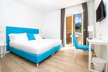 هتل Isabella Sorrento