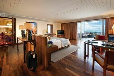 هتل The HNA Beach & Spa Resort