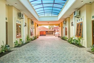 Otel Oyo 3831 Pelangi Residence Syariah