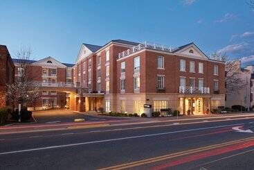 هتل Courtyard By Marriott Charlottesville   University Medical Center