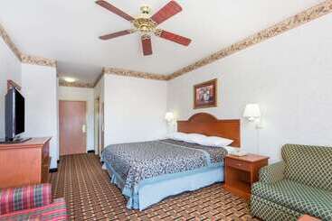 فندق Days Inn By Wyndham, Glen Allen Richmond North
