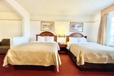 فندق Fairbridge Inn & Suites Cleburne