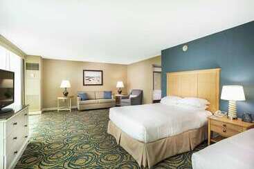 فندق Hilton Daytona Beach Oceanfront Resort