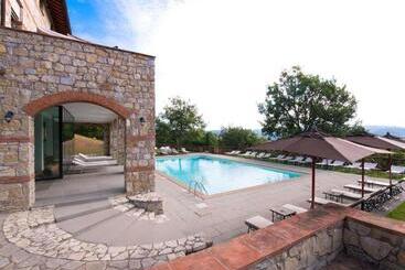 Cdh Hotel Radda