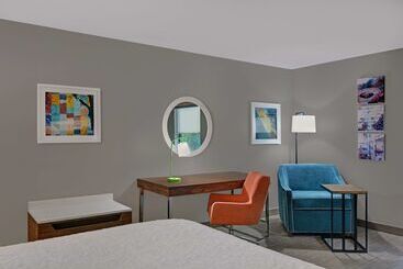 هتل Hampton Inn Charlotte/monroe