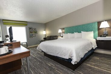 هتل Hampton Inn Youngstown North