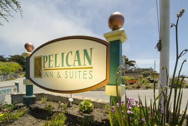هتل Pelican Inn & Suites
