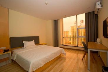 هتل 7days Inn Taiyuan South Railway Station Branch