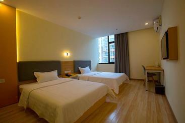 هتل 7days Inn Taiyuan South Railway Station Branch