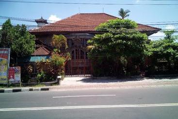 پانسیون Dewas Bali
