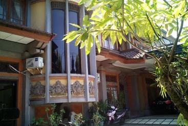 پانسیون Dewas Bali