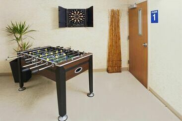 Microtel Inn & Suites Brunswick-North